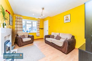 Sitting Room- click for photo gallery